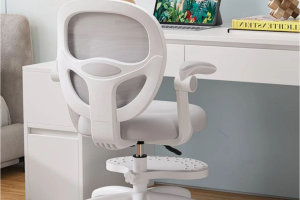 Детское компьютерное кресло Babystar, серый
